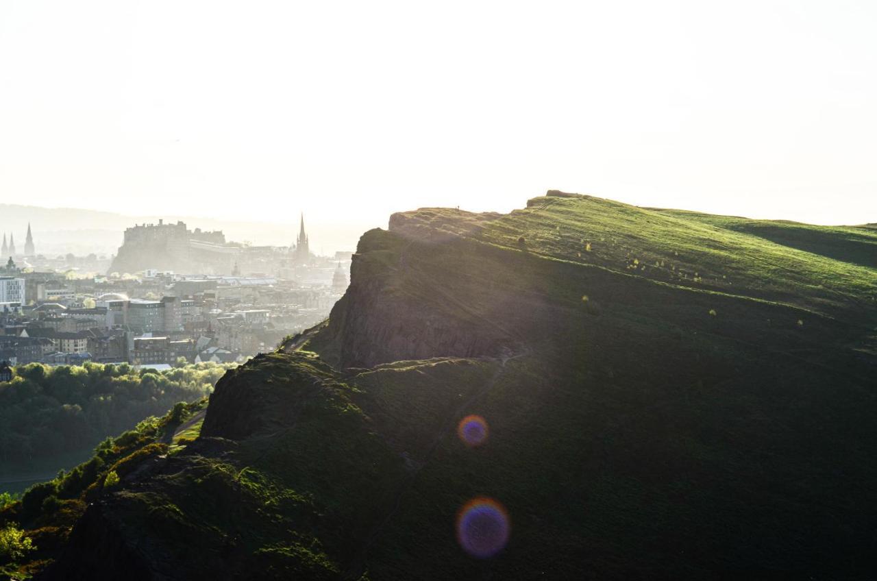Pass The Keys Lovely 2Bedroom Flat With Balcony Edinburgh Exterior photo
