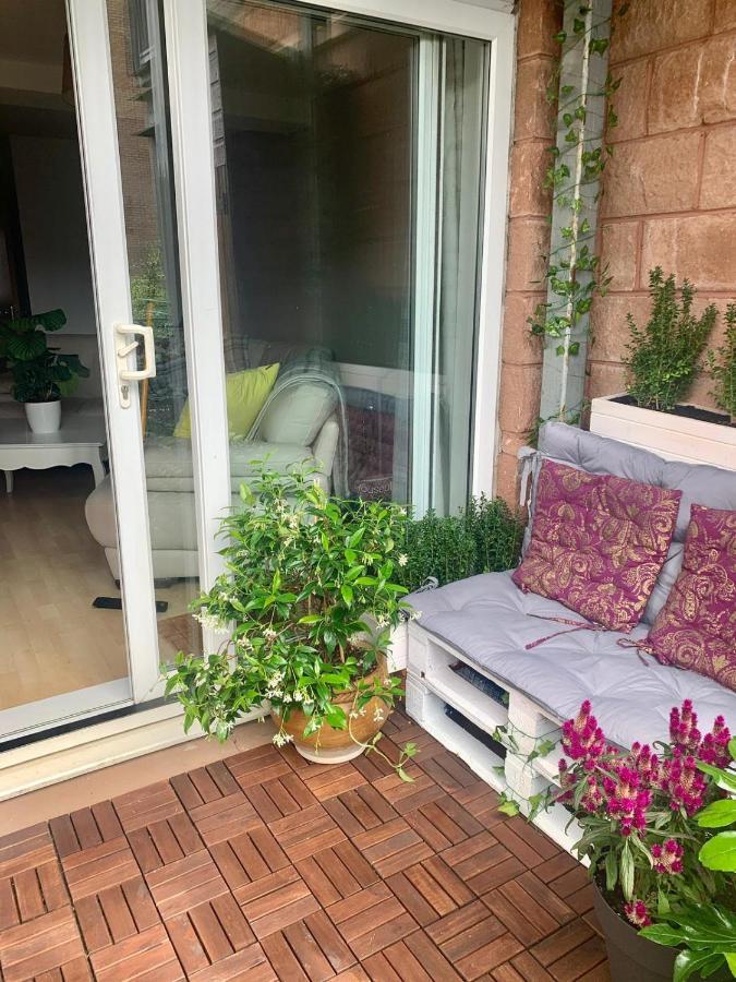 Pass The Keys Lovely 2Bedroom Flat With Balcony Edinburgh Exterior photo