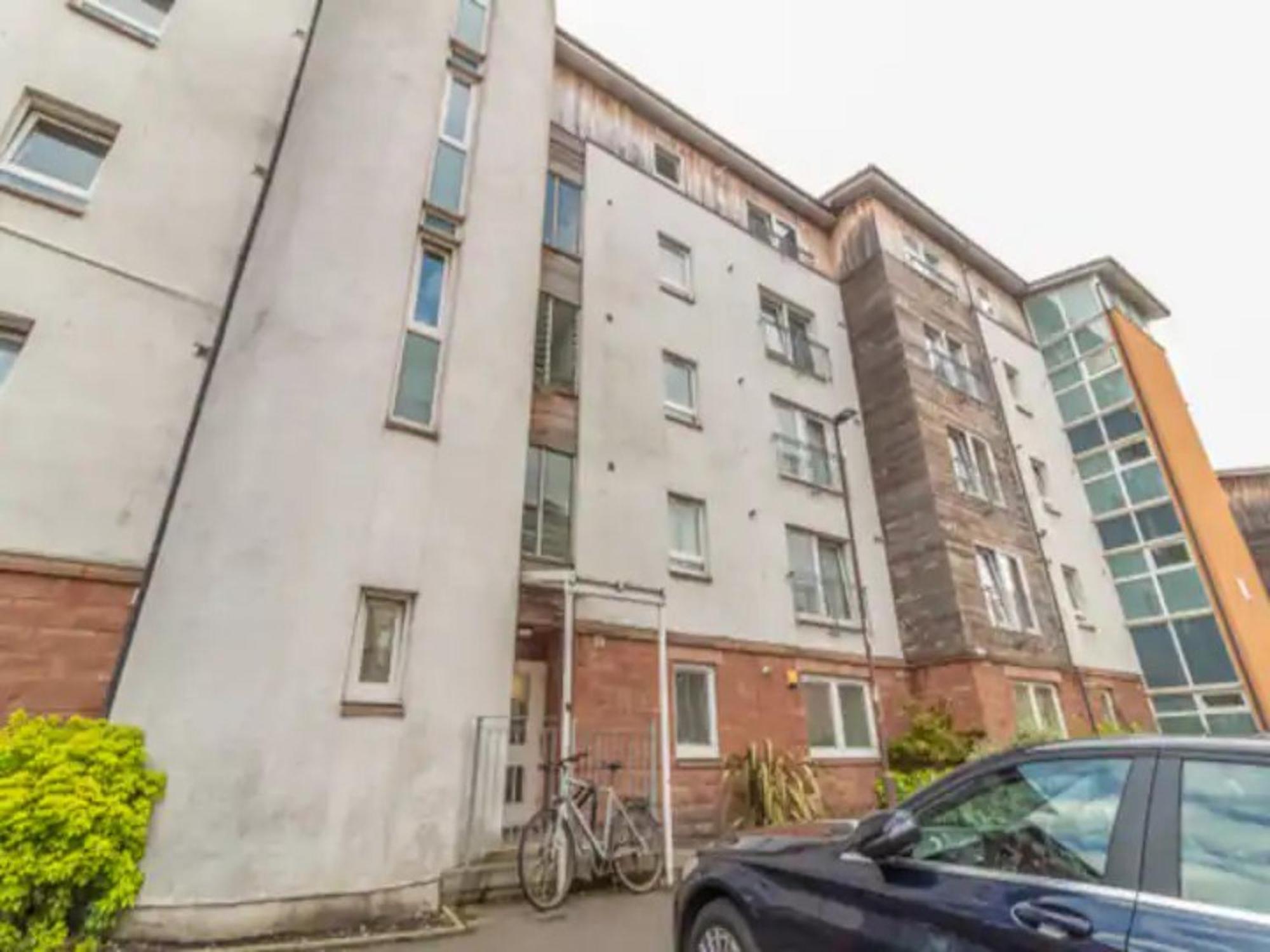 Pass The Keys Lovely 2Bedroom Flat With Balcony Edinburgh Exterior photo